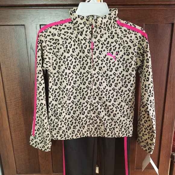 Brand new girls Puma track suit - Picture 1 of 4